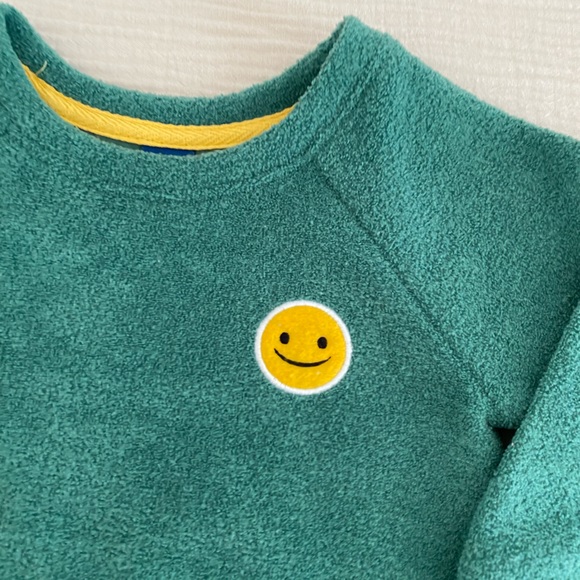 Old Navy Baby Textured Terry-Fleece Sweatshirt & Shorts Set - Picture 6 of 6